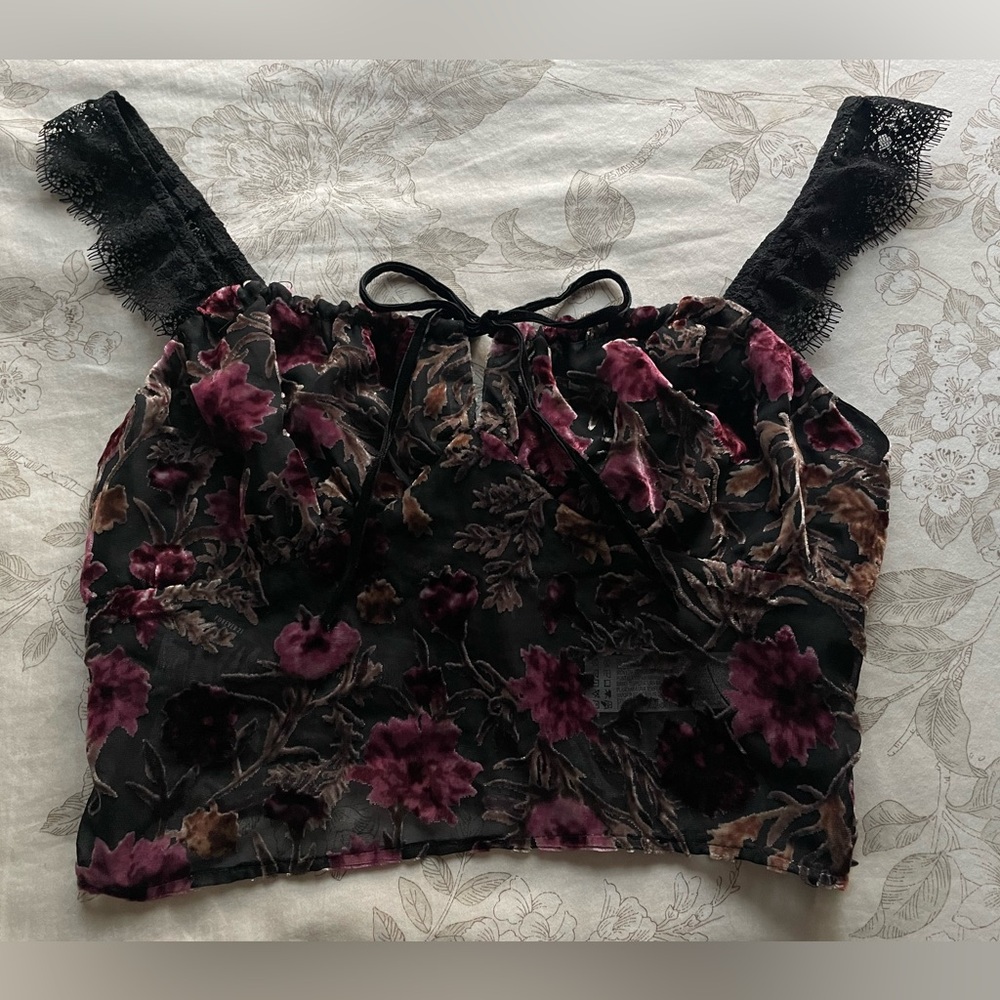 NWT Forever21 Black Velvet Burnout Floral Milkmaid Top Small Whimsigoth Vamp Y2K